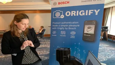 A colleague is presenting our solution at the Brand Protection Congress