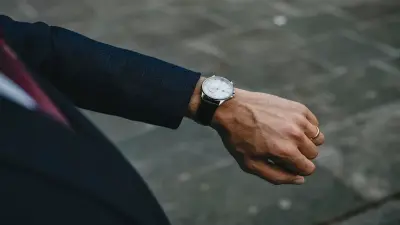 Picture of a wrist with a watch